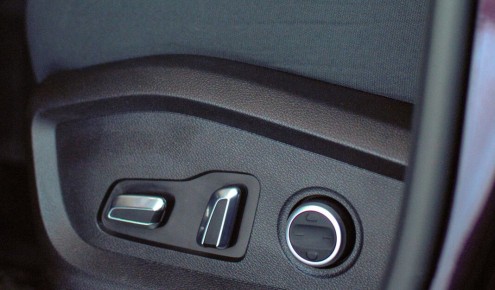 Неочевидные последствия использования влажных салфеток в автомобиле