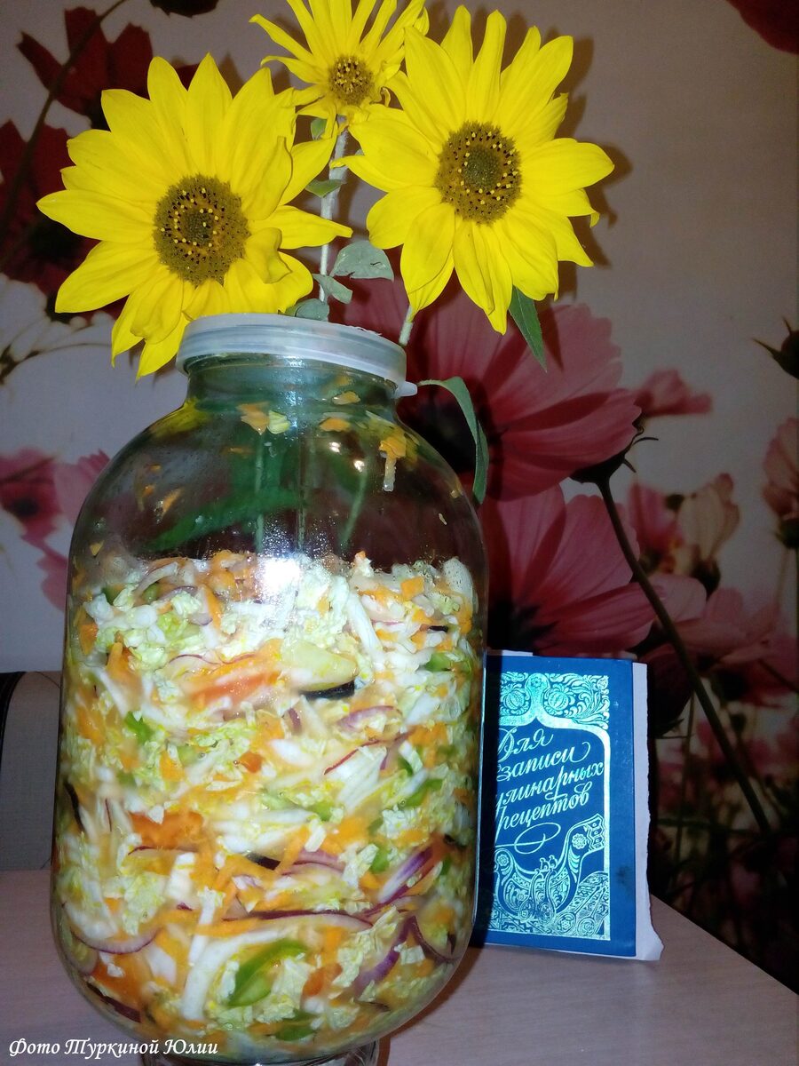 На завтрак, обед и ужин: маринованная пекинская капуста с полезными овощами