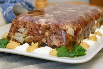 Как исправить холодец, если он не застыл: два простых метода