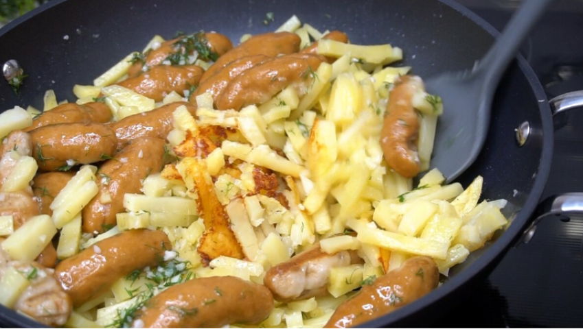 Жареная картошка с «крокодильчиками»: вкус детства в каждой порции