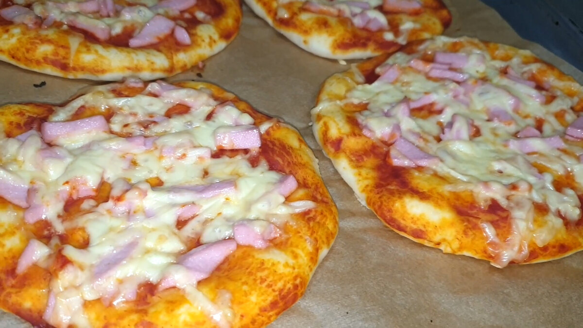 Школьная пицца: возвращение к любимому вкусу