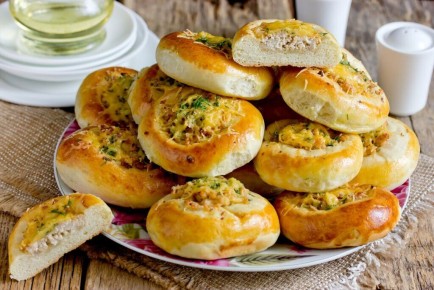 Нежные Булочки С Фаршем И Сыром: Удовольствие для Гурманов