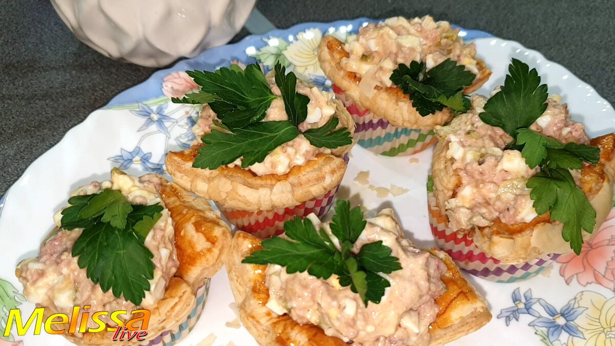 Невероятно вкусные корзиночки с салатом, которые улетают со стола