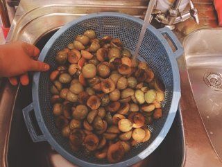 Как преобразить перезрелые сливы в неповторимый конфитюр