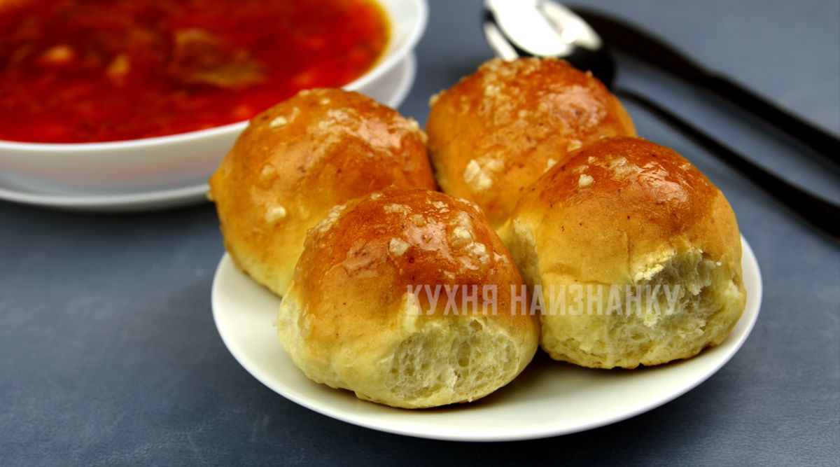 Приготовьте пампушки за 30 минут: вкусно и быстро