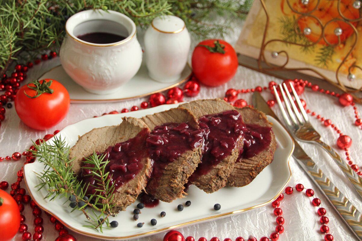 Нежная говядина с можжевеловым соусом: кулинарный шедевр, который покорил сердца