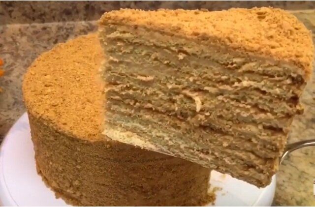 Медовик: Как создать идеальный торт с вареной сгущенкой