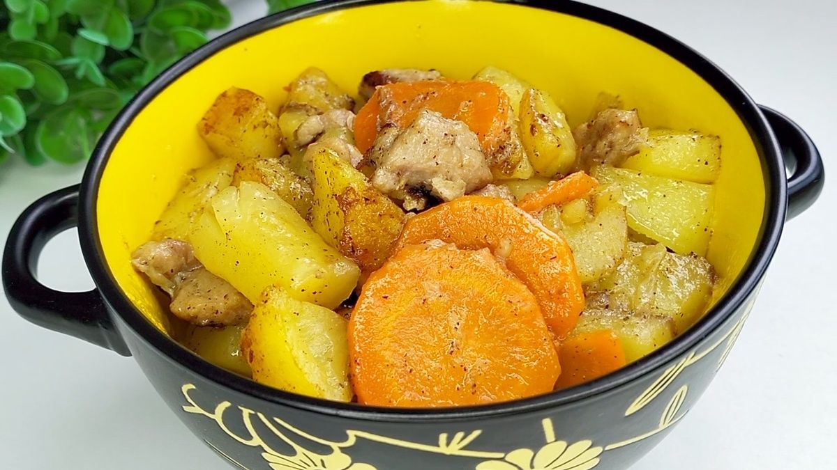 Вкус детства: Жаркое с мясом и картофелем для домашнего уюта