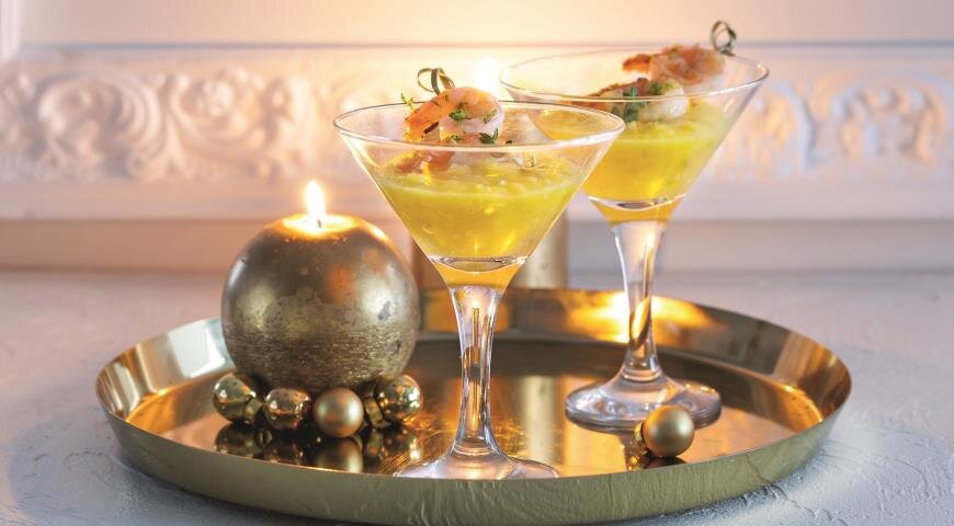 Вкусная закуска для любого торжества: креветки с манговым пюре