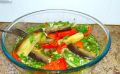 Маринованные баклажаны с перцем: любимая закуска для яркого стола
