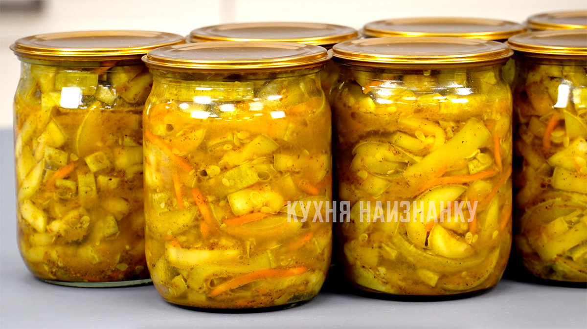 Необычный салат из кабачков, который исчезает мгновенно