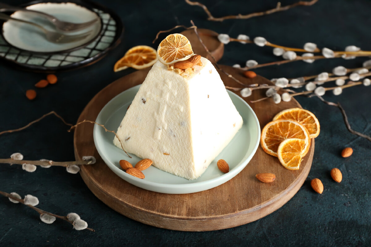 Нежная заварная пасха с миндалем для праздничного стола