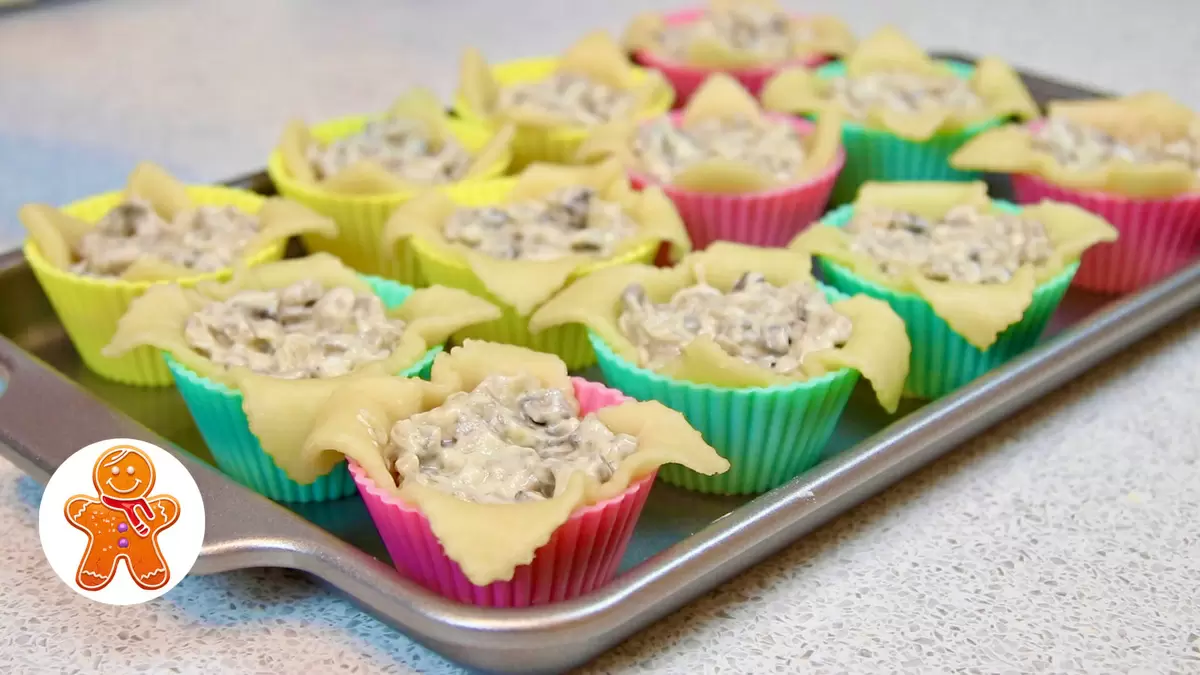 Горячие закуски на любой вкус: Жюльен в тесте для настоящих гурманов