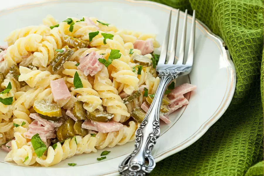 Салат «Вчерашний»: вкусное решение для любого повода