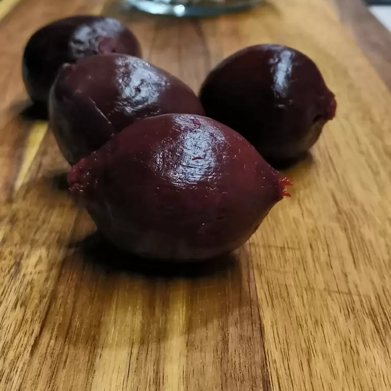 Неизвестный салат из свеклы и селедки: быстро, просто и очень вкусно