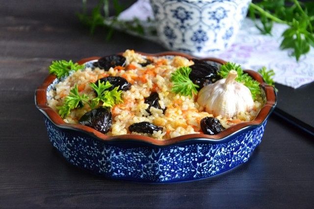 Постный плов с овощами: легкое и сытное решение для вегетарианцев